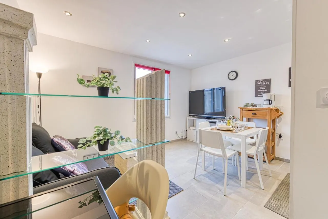 Le Petit Ideal Confort Gare Netflix Stationnement Proche Et Gratuit Grenoble Frankrike